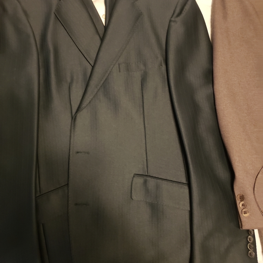 Suits - Picture 8 of 14